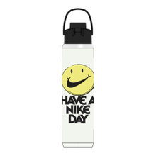 Nike Trinkflasche SS Recharge Chug Bottle Edelstahl Graphic Have a Nike Day weiss 709ml