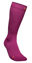Bauerfeind Kompressionssocke Run Ultralight Compression (atmungsaktiv) pink Damen - 1 Paar