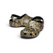 Crocs Sandale Classic Clog Realtree APX® khaki/grün