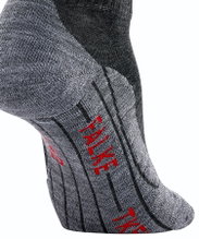 Falke Trekkingsocke TK5 Short (leichte Polsterung für leichte Wanderungen) dunkelgrau Damen - 1 Paar