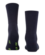 Falke Trekkingsocke Crew Walkie Light (klimaregulierende Merinowolle) marineblau Damen/Herren - 1 Paar