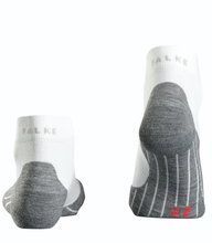 Falke Laufsocke RU4 Endurance Short (mittelstarke Polsterung) weiss/grau Herren - 1 Paar