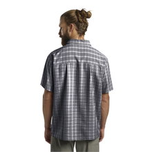 Jack Wolfskin Wanderhemd Meseta (schnelltrocknend, atmungsaktiv) Kurzarm grau/weiss Herren