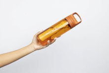 LifeStraw Trinkflasche Go Series mit Wasserfilter, Verschluss mit Silikonmundstück, BPA frei orange - 650 ml
