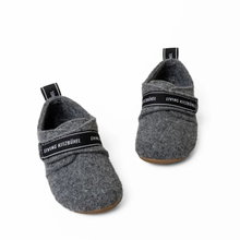 Living Kitzbühel Hausschuhe Klettschuh aus Wollfilz grau Jungen (31-35)