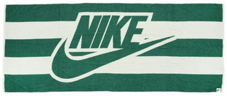 Nike Duschtuch Club Pool Towel (Baumwolle) grün/weiss 170x70cm