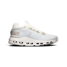 ON Sneaker Cloudnova 2 white/sand ladies