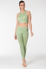 super natural Sporthose Super Tights (Merinowolle, weicher Tragekomfort, atmungsaktiv) enganliegend hellgrün Damen