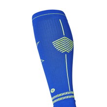 STOX Energy Socks Waden Kompressionsstulpen Running Calf Sleeves - blau/gelb 1 Paar