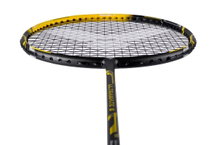 Victor Badmintonschläger Ultramate 9 (grifflastig, steif) schwarz/gelb - besaitet -