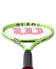 Wilson Tennisschläger Blade Feel RXT 105in/298g/Freizeit 2026 grün - besaitet -