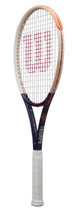 Wilson Tennisschläger Roland Garros Triumph 105in/298g/Freizeit 2025 beige/navyblau - besaitet -