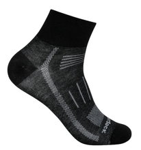 Wrightsock Sportsocken Quarter Endurance (knöchelhoch, Anti-Blasen-Socke) schwarz/grau - 1 Paar