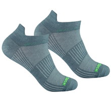 Wrightsock Sportsocken Sneaker Coolmesh II (mit Stabilisierungsfunktion) stahlgrau/blau - 1 Paar