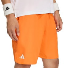 adidas Tennishose Club Shorts 7inch (optimale Bewegungsfreiheit) orange Herren