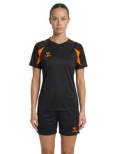 hummel Sport-Shirt hmlCORE 2.0 (rec. Polyester, optimale Bewegungsfreiheit) schwarz/orange Damen